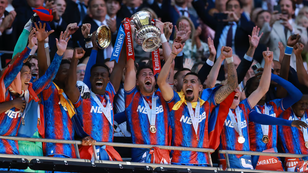          … Europa League: , ,  …  !