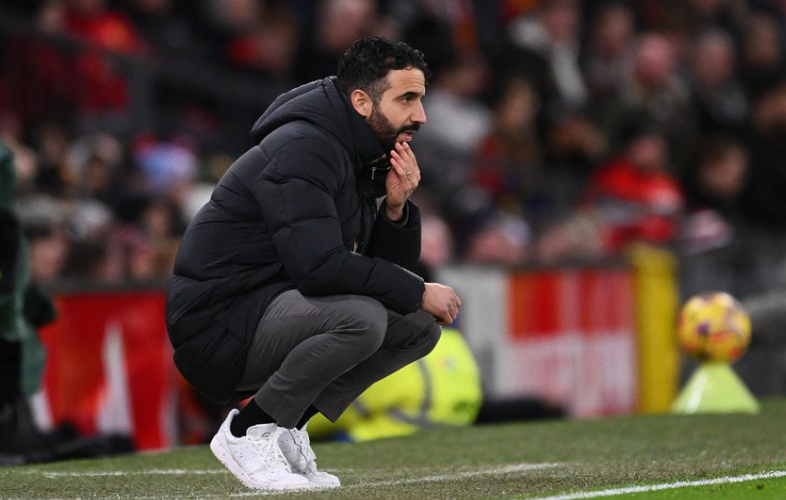 Προανήγγειλε μεταγραφές ο Αμορίν: «Θα πάρουμε παίκτες που θα έχουν μέλλον και θα βοηθήσουν την ομάδα!» Προανήγγειλε μεταγραφές ο Αμορίν: «Θα πάρουμε παίκτες που θα έχουν μέλλον και θα βοηθήσουν την ομάδα!»