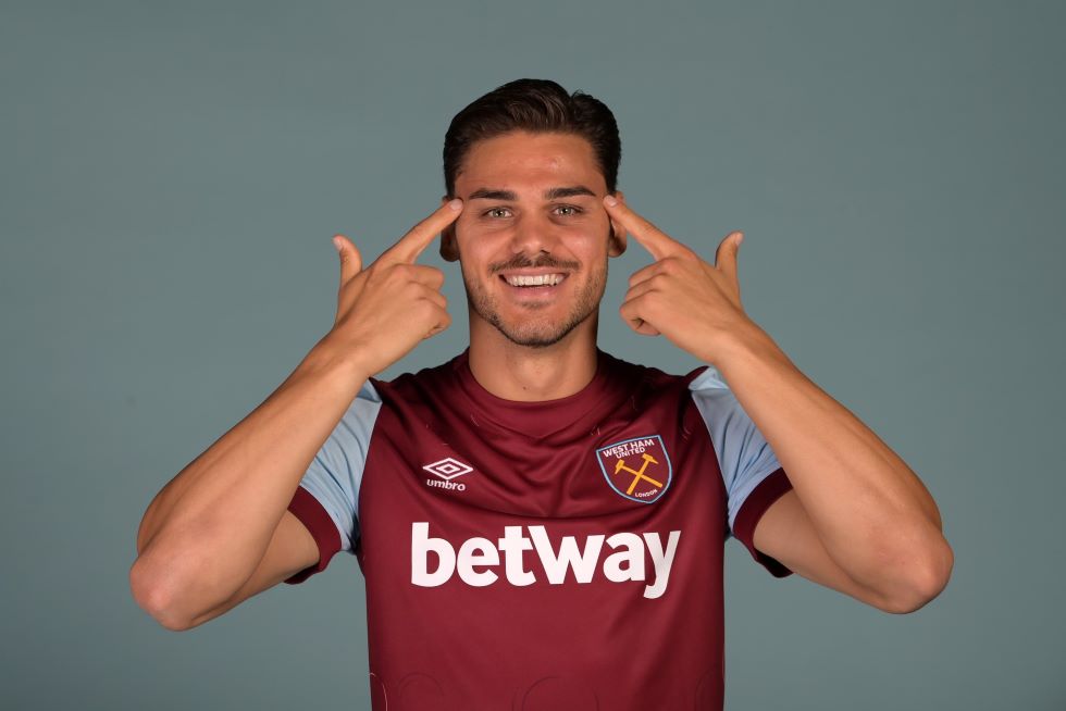 Dinos Mavropanos is here:       ,    Europa League!