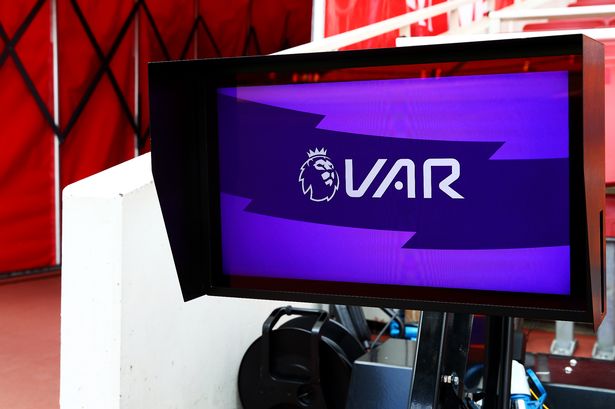     Premier League;            VAR!