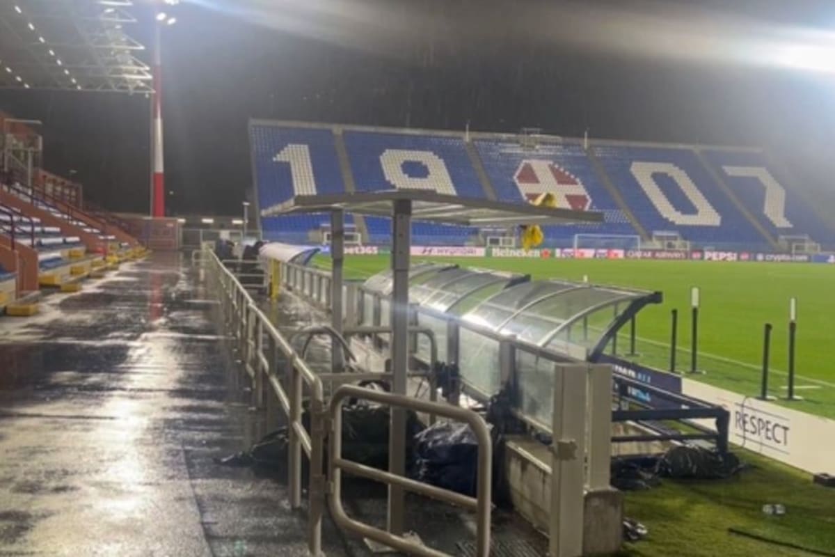 Οι ουρανοί… άνοιξαν στο Κόμο και η αναμέτρηση απέναντι στη Γιουνάιτεντ κρέμεται σε μία «κλωστή»! Οι ουρανοί… άνοιξαν στο Κόμο και η αναμέτρηση απέναντι στη Γιουνάιτεντ κρέμεται σε μία «κλωστή»!