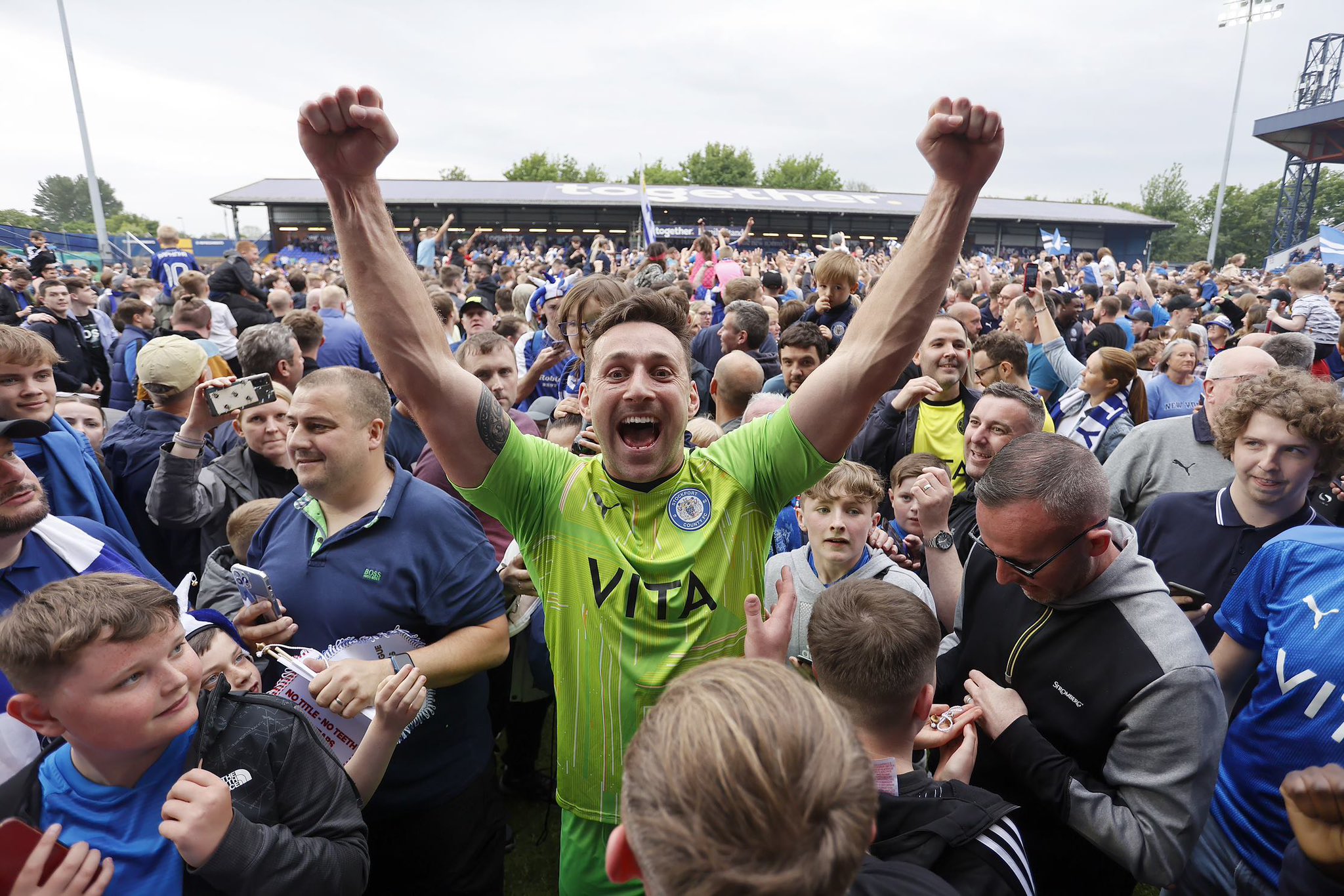  …    :   National League North  Wembley!