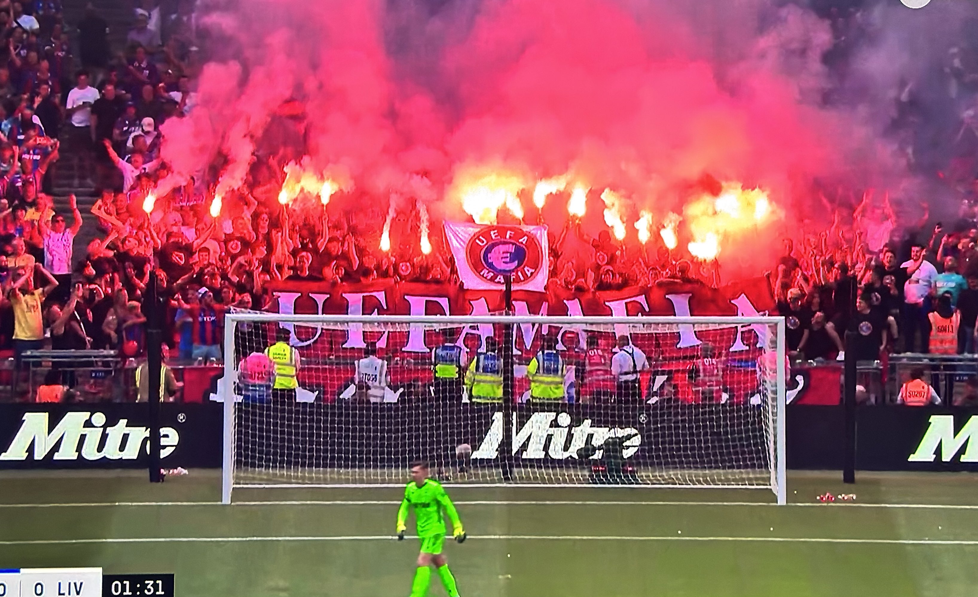 Πανό των φίλων της Πάλας κατά της UEFA, μία μέρα μετά την ανάρτηση του Σαλάχ – «Φωνές» για το… Europa League! (pic) Πανό των φίλων της Πάλας κατά της UEFA, μία μέρα μετά την ανάρτηση του Σαλάχ – «Φωνές» για το… Europa League! (pic)