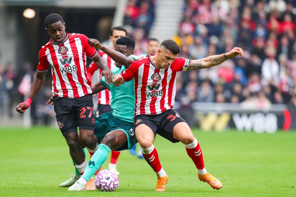 Tα «μηχανάκια» της Premier League ανήκουν στη Σάντερλαντ και... καταπίνουν πολλά χιλιόμετρα! Tα «μηχανάκια» της Premier League ανήκουν στη Σάντερλαντ και... καταπίνουν πολλά χιλιόμετρα!