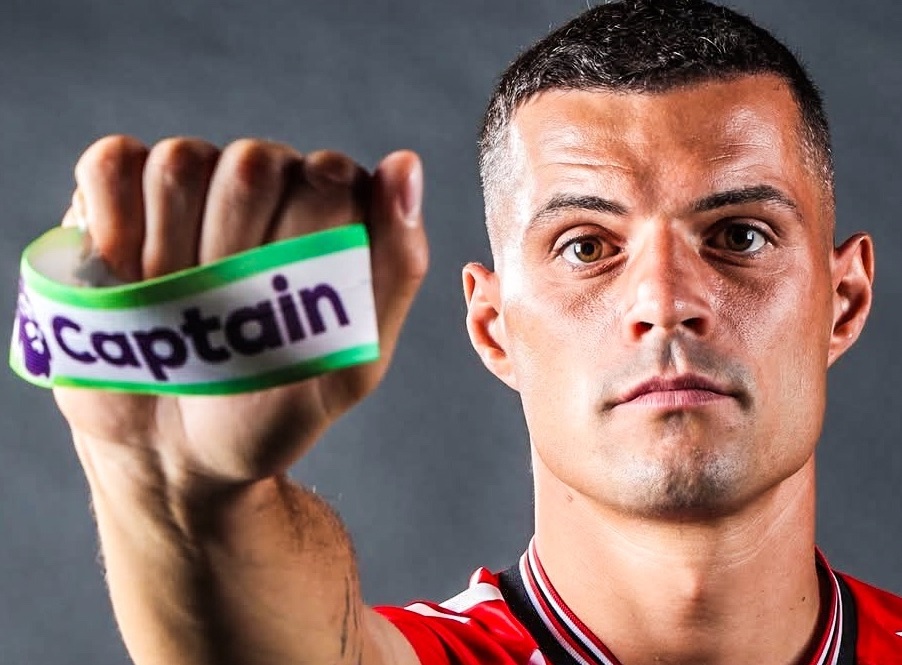        :   captain   ! 