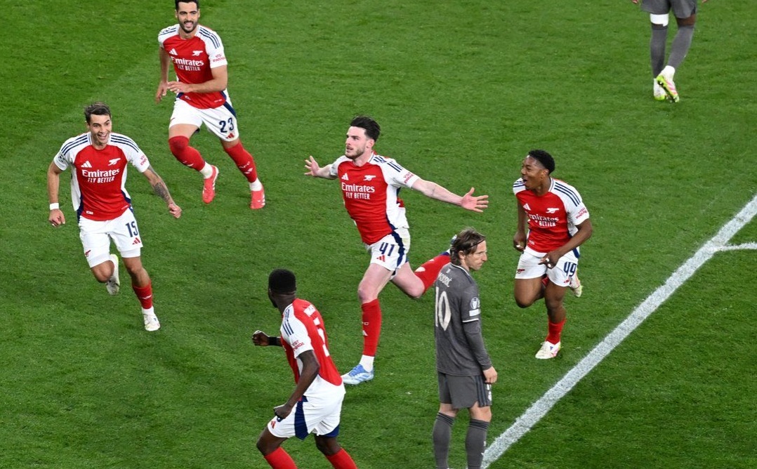     ...    ,    Puskas Award! (vid)