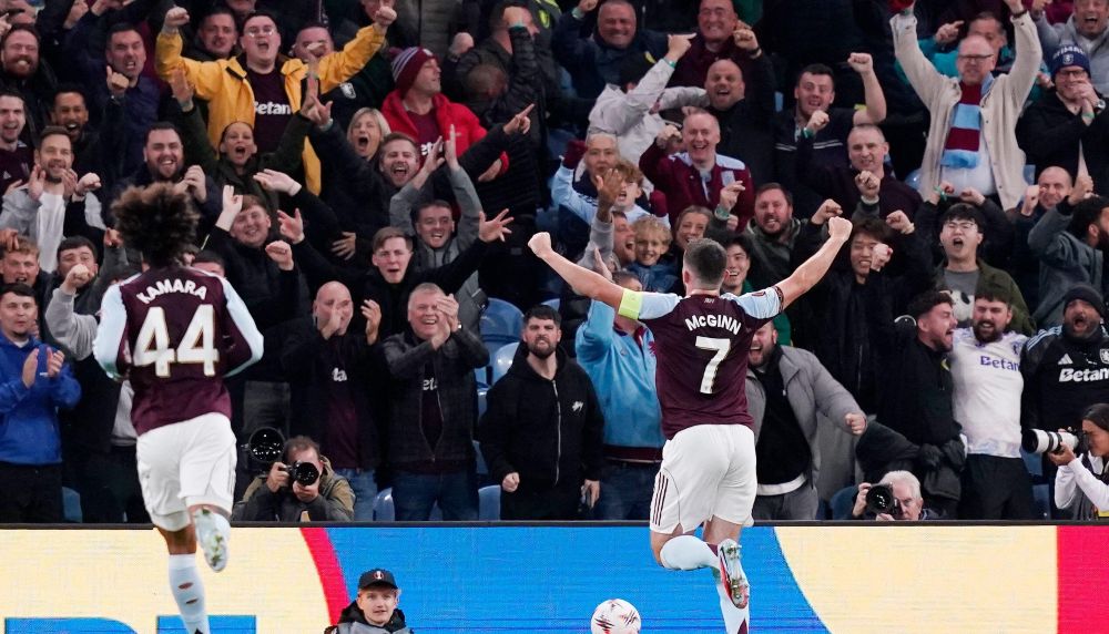      :   ...   Europa League!