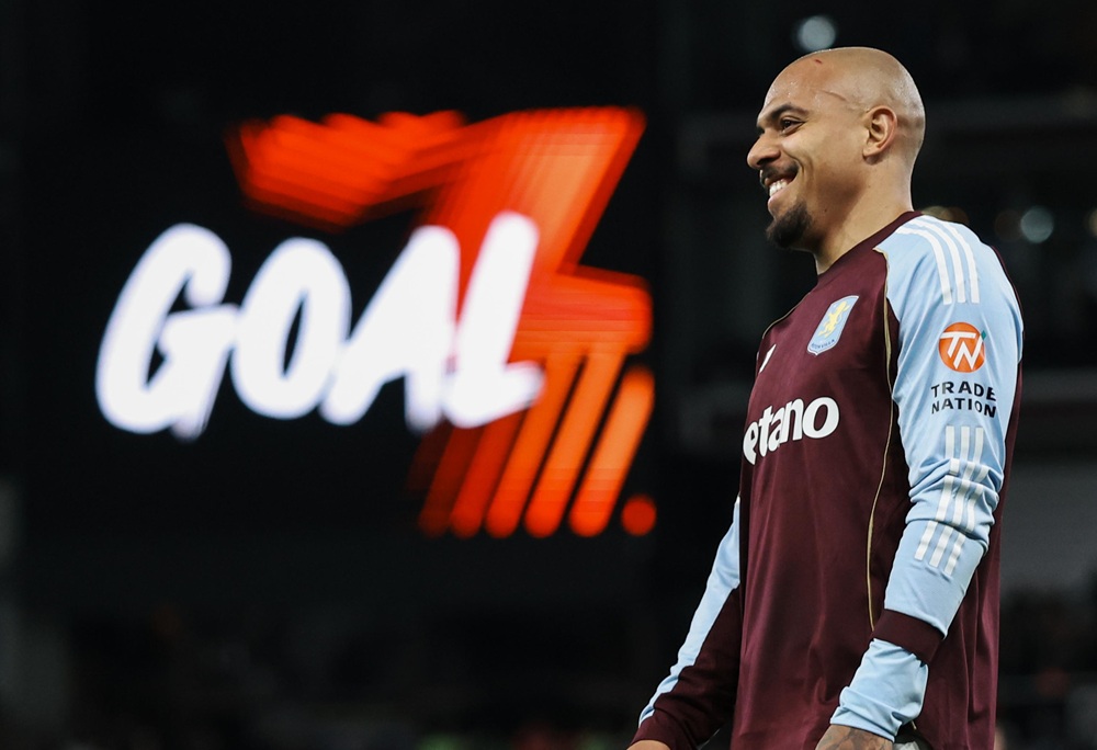 Ο Μάλεν και η σοβαρή Βίλα νίκησαν τη Γιούνγκ Μπόις και τους ανεγκέφαλους ταραξίες! Ο Μάλεν και η σοβαρή Βίλα νίκησαν τη Γιούνγκ Μπόις και τους ανεγκέφαλους ταραξίες!