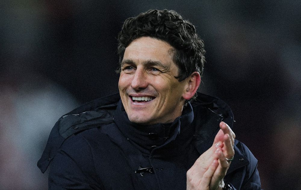 Η Μπρέντφορντ έχασε τον προπονητή της, τον... αρχηγό της, τα καλύτερα «κανόνια» της, αλλά εντυπωσιάζει! Η Μπρέντφορντ έχασε τον προπονητή της, τον... αρχηγό της, τα καλύτερα «κανόνια» της, αλλά εντυπωσιάζει!