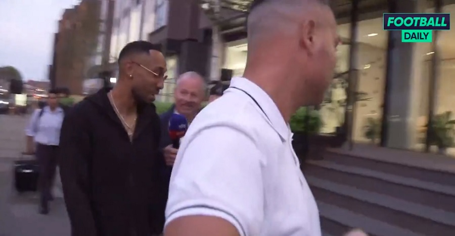 To «I'm back» του Ομπαμεγιάνγκ στο Λονδίνο (vid) To «I'm back» του Ομπαμεγιάνγκ στο Λονδίνο (vid)