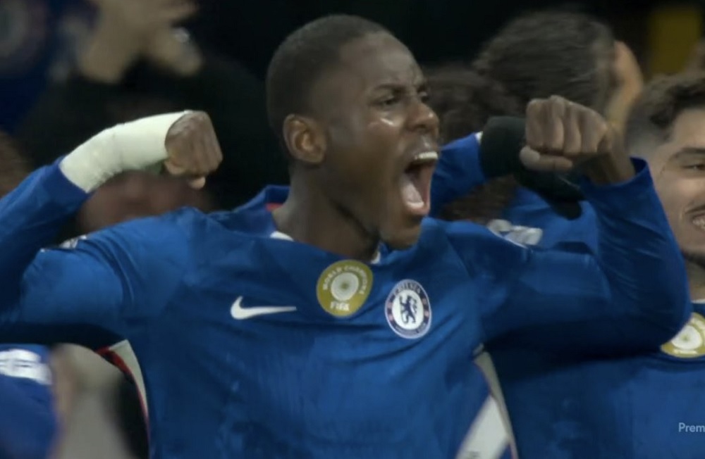 Και με 10 παίκτες η Τσέλσι βρήκε τρόπο να σκοράρει κόντρα στην Άρσεναλ! Και με 10 παίκτες η Τσέλσι βρήκε τρόπο να σκοράρει κόντρα στην Άρσεναλ!