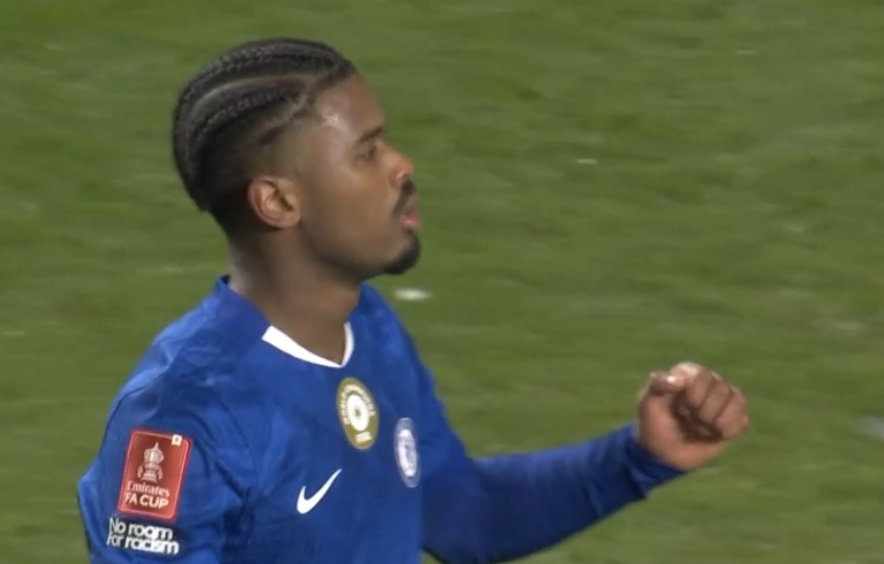 Με «κεραυνό» του Χάτο το πρώτο γκολ της Τσέλσι στην εποχή του Ροζίνιορ (vid) Με «κεραυνό» του Χάτο το πρώτο γκολ της Τσέλσι στην εποχή του Ροζίνιορ (vid)