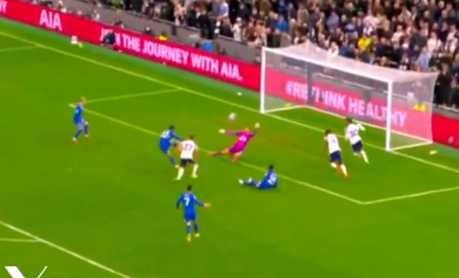 Ο Πέδρο το 1-0 για την Τσέλσι, το μισό γκολ ανήκει στον Καϊσέδο για το πρέσινγκ! Ο Πέδρο το 1-0 για την Τσέλσι, το μισό γκολ ανήκει στον Καϊσέδο για το πρέσινγκ!