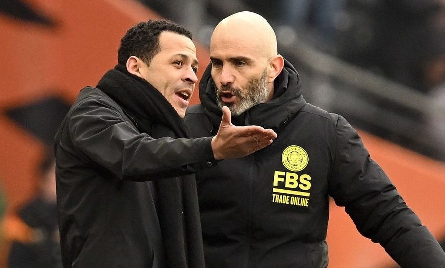 Ο Ντέλαπ… ενώνει τους Μαρέσκα και Ροζίνιορ από τις «μάχες» τους στην Τσάμπιονσιπ (vid) Ο Ντέλαπ… ενώνει τους Μαρέσκα και Ροζίνιορ από τις «μάχες» τους στην Τσάμπιονσιπ (vid)