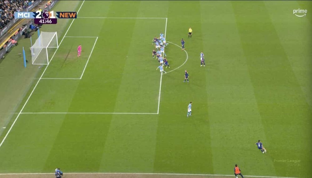 Ο Ντίας πήρε κάρτα, έβγαλε… οφσάιντ τον Μπερν με σπρώξιμο και ο VAR ακύρωσε το γκολ της Νιούκαστλ! (vid) Ο Ντίας πήρε κάρτα, έβγαλε… οφσάιντ τον Μπερν με σπρώξιμο και ο VAR ακύρωσε το γκολ της Νιούκαστλ! (vid)