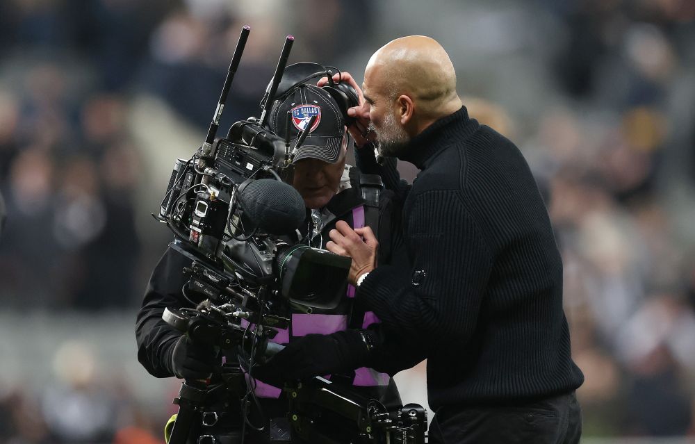        :     cameraman! (vid)