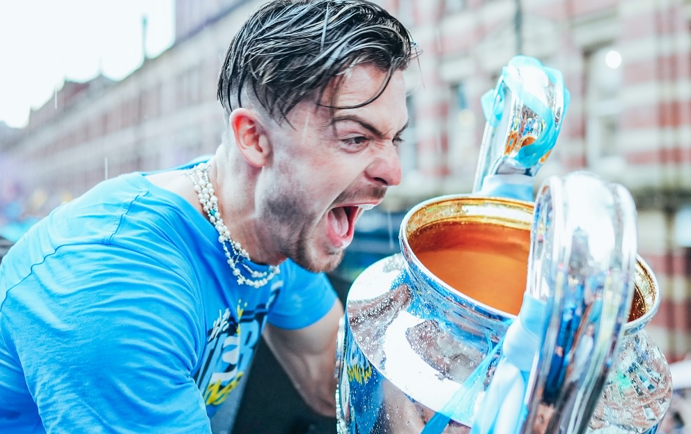 The... Jack Grealish show: Σε τρελή κατάσταση, δεν σταμάτησε να πίνει και να διασκεδάζει! (vids) The... Jack Grealish show: Σε τρελή κατάσταση, δεν σταμάτησε να πίνει και να διασκεδάζει! (vids)