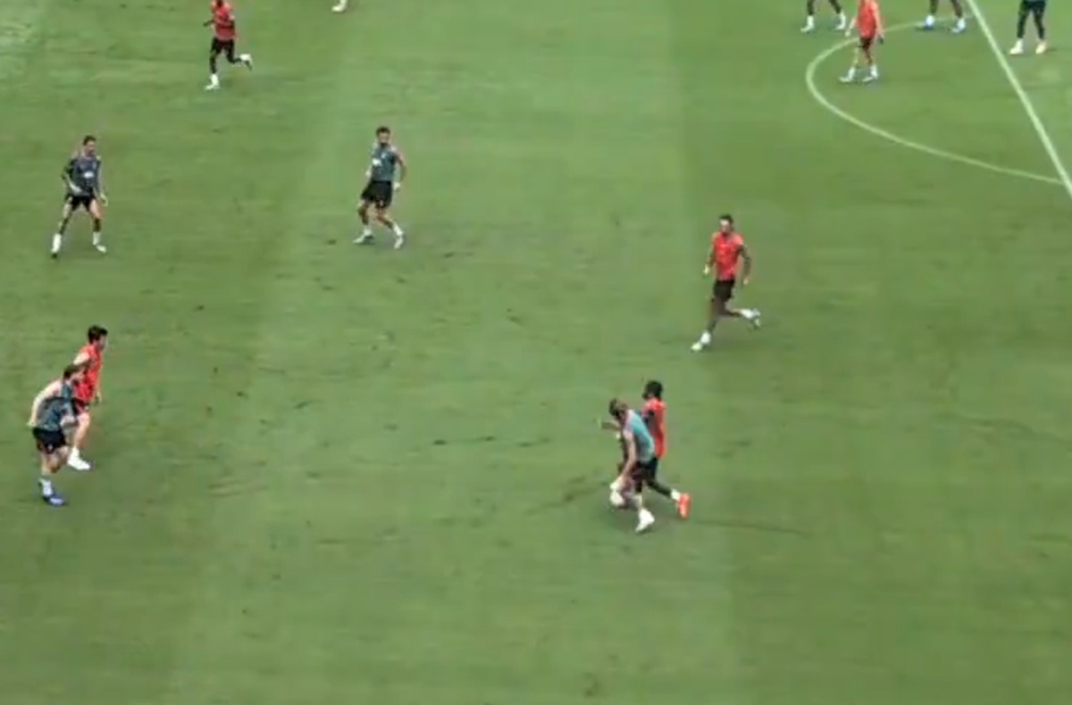      :  …       ,   ! (vid)