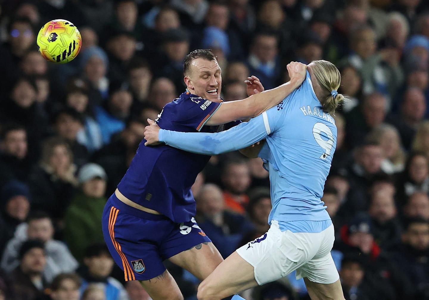 Φοβερές στιγμές μετά τη νίκη της Σίτι, συγκλονιστικός Χάαλαντ, έπεσε στο έδαφος, ενώ είχε ασίστ και… γκολ στην ίδια φάση! (vid) Φοβερές στιγμές μετά τη νίκη της Σίτι, συγκλονιστικός Χάαλαντ, έπεσε στο έδαφος, ενώ είχε ασίστ και… γκολ στην ίδια φάση! (vid)