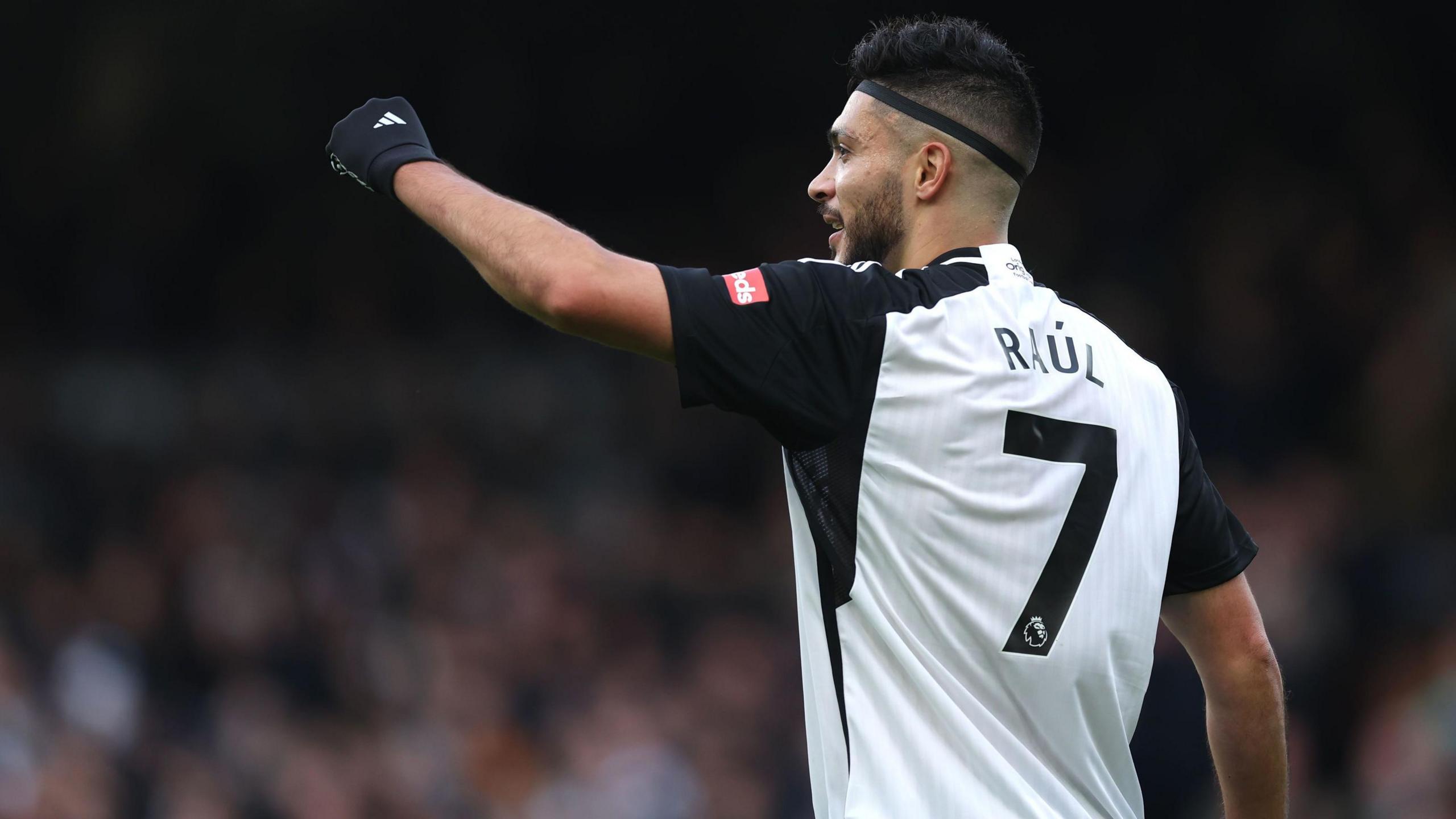 «Μπαμ» της Γουλβς, θέλει να γυρίσει στην Premier League και φέρνει πίσω τον ποδοσφαιριστή που λάτρεψε ο κόσμος! «Μπαμ» της Γουλβς, θέλει να γυρίσει στην Premier League και φέρνει πίσω τον ποδοσφαιριστή που λάτρεψε ο κόσμος!
