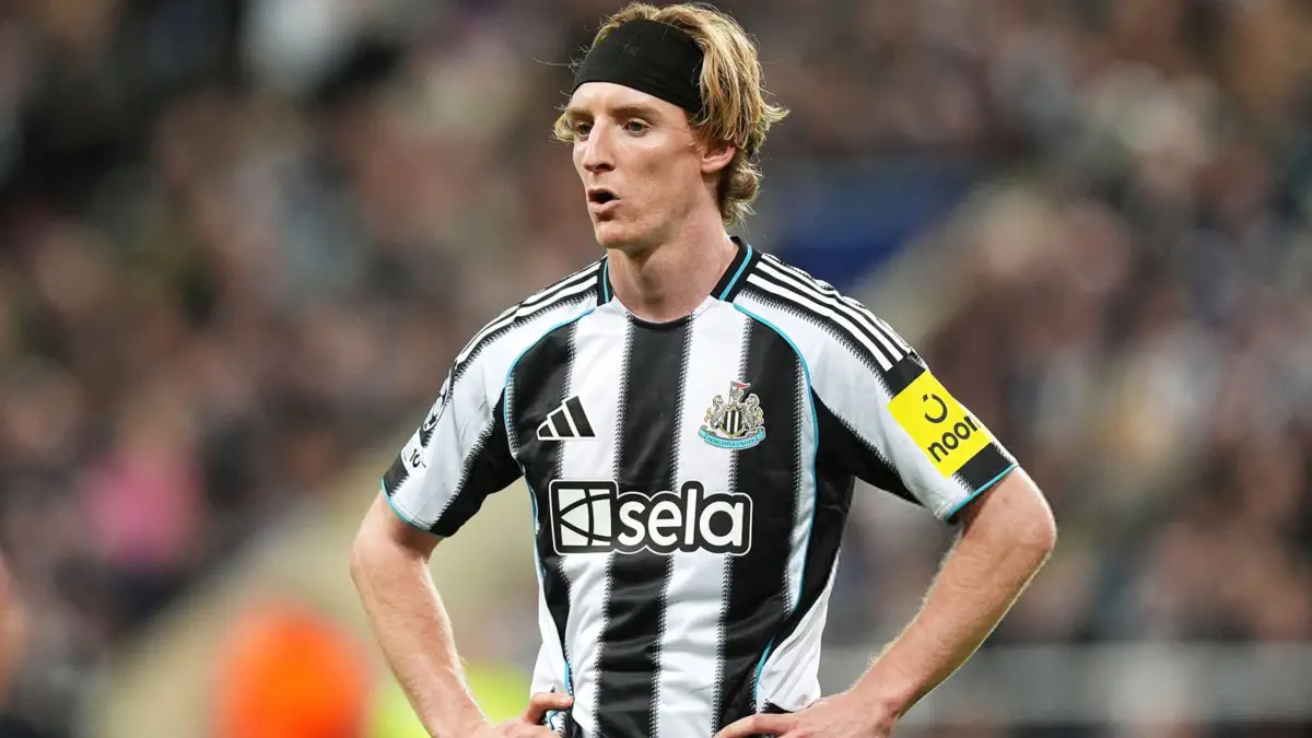 «Είναι ανοησίες»: Ο Γκόρντον διαφώνησε με τον προπονητή της Νιούκαστλ και με τον… Ρούνεϊ, σε συνέντευξη στο BBC! «Είναι ανοησίες»: Ο Γκόρντον διαφώνησε με τον προπονητή της Νιούκαστλ και με τον… Ρούνεϊ, σε συνέντευξη στο BBC!