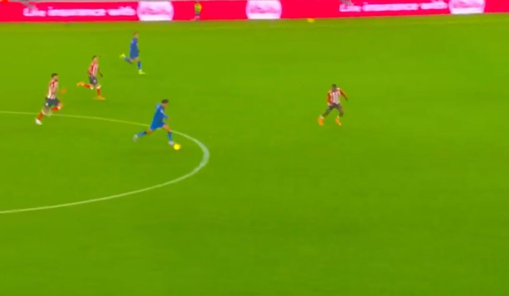 Θα το χειροκρότησε και ο Ριτσάρλισον: Ο Άνταμς της Μπόρνμουθ σκόραρε από τη μεγαλύτερη απόσταση για τη φετινή σεζόν! (vid) Θα το χειροκρότησε και ο Ριτσάρλισον: Ο Άνταμς της Μπόρνμουθ σκόραρε από τη μεγαλύτερη απόσταση για τη φετινή σεζόν! (vid)