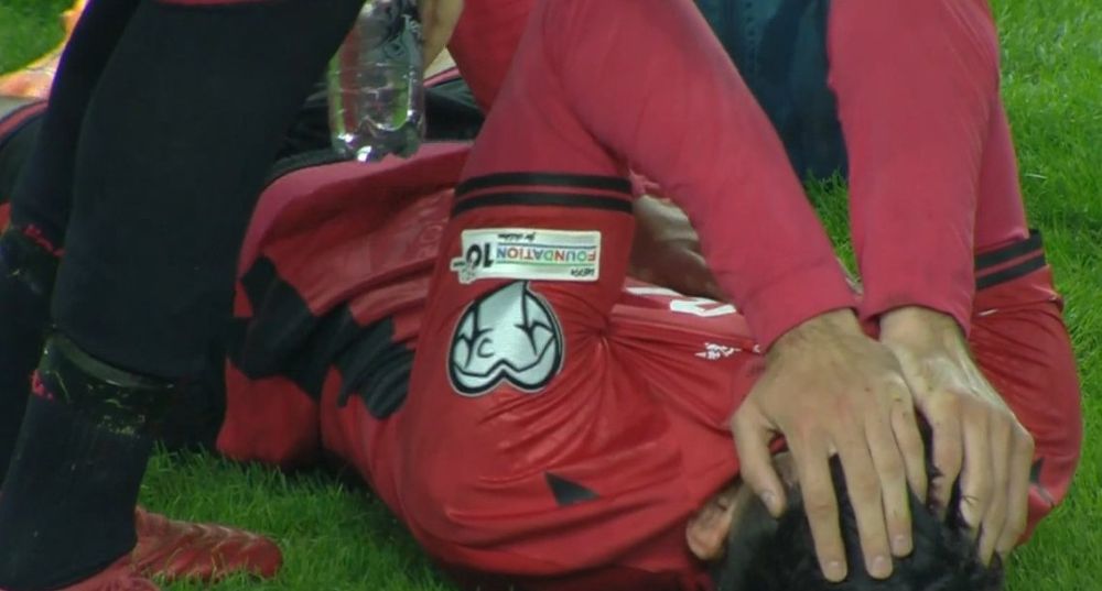 Πόσο άτυχος ο Μπρόγια: Μπήκε αλλαγή στο 75’, τραυματίστηκε μόνος του και αποχώρησε με δάκρυα! (vid) Πόσο άτυχος ο Μπρόγια: Μπήκε αλλαγή στο 75’, τραυματίστηκε μόνος του και αποχώρησε με δάκρυα! (vid)