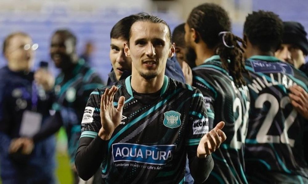 Στο 90+2’ πρόκριση με 2-0, στην... παράταση αποκλεισμός: Η Ρέντινγκ δεν πρόσεξε και «αυτοκτόνησε»! (vid) Στο 90+2’ πρόκριση με 2-0, στην... παράταση αποκλεισμός: Η Ρέντινγκ δεν πρόσεξε και «αυτοκτόνησε»! (vid)