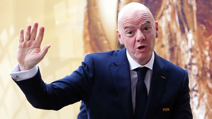 Αμετανόητος και... επικίνδυνος ο Ινφαντίνο: Ζητά έγκριση για το πλάνο πώλησης του Μουντιάλ, «απειλώντας» τις ομοσπονδίες! 