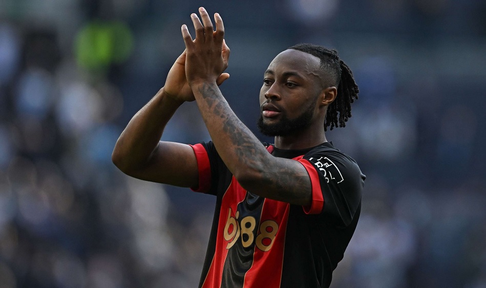 Ο Σεμένιο είναι ήδη μαγεμένος από το «Άνφιλντ»: «Πανηγύριζα, αλλά δεν πίστευα αυτό που συνέβαινε…» (vid) Ο Σεμένιο είναι ήδη μαγεμένος από το «Άνφιλντ»: «Πανηγύριζα, αλλά δεν πίστευα αυτό που συνέβαινε…» (vid)