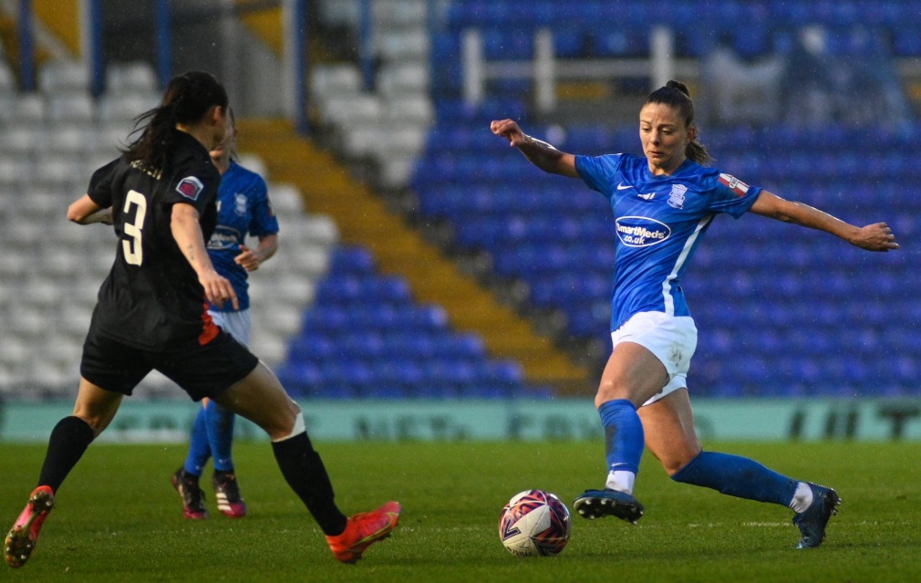 Η Βεατρίκη Σαρρή στο England365: «Μεγάλο περιθώριο για Ελληνίδες να βγούν στο εξωτερικό-Στόχος η άνοδος με την Μπέρμιγχαμ» Η Βεατρίκη Σαρρή στο England365: «Μεγάλο περιθώριο για Ελληνίδες να βγούν στο εξωτερικό-Στόχος η άνοδος με την Μπέρμιγχαμ»