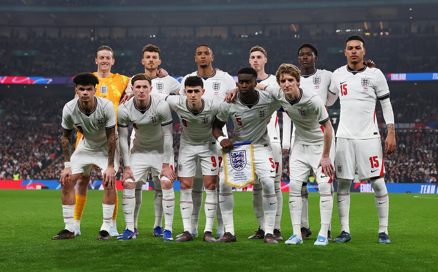 Χωρίς Κέιν, φαντασία και όρεξη, η Αγγλία ηττήθηκε από τους Ιάπωνες! Χωρίς Κέιν, φαντασία και όρεξη, η Αγγλία ηττήθηκε από τους Ιάπωνες!