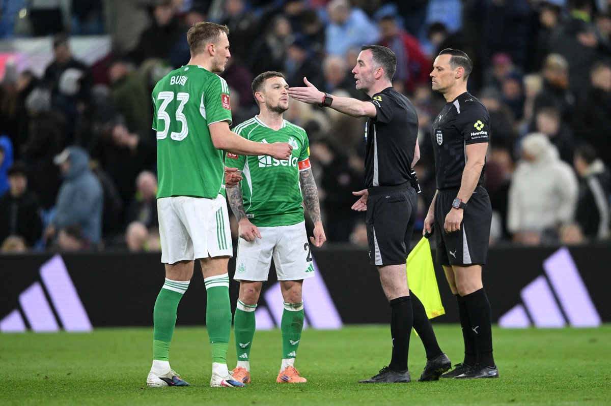 Επειδή το VAR είναι εδώ και θα μείνει, εκείνο που χρειαζόμαστε είναι καλύτερους διαιτητές! Επειδή το VAR είναι εδώ και θα μείνει, εκείνο που χρειαζόμαστε είναι καλύτερους διαιτητές!