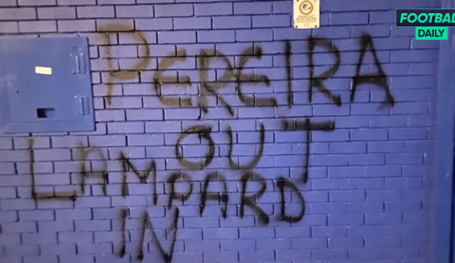 Pereira Out, Lampard In:     ... (vid) 