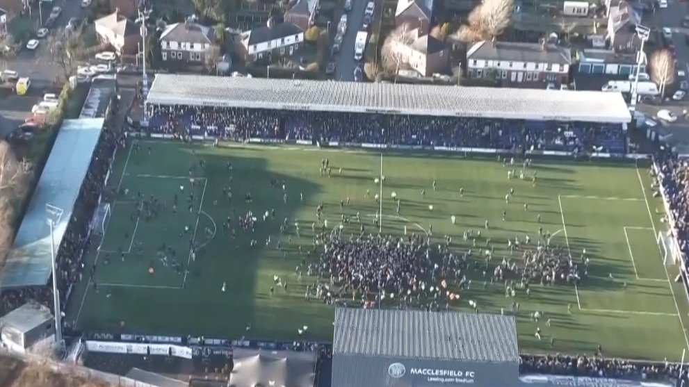 Η Μάκλσφιλντ προκρίθηκε και υπάρχει λόγος που πανηγύρισε και ένας «θρύλος» της Μάντσεστερ Γιουνάιτεντ! (pics) Η Μάκλσφιλντ προκρίθηκε και υπάρχει λόγος που πανηγύρισε και ένας «θρύλος» της Μάντσεστερ Γιουνάιτεντ! (pics)