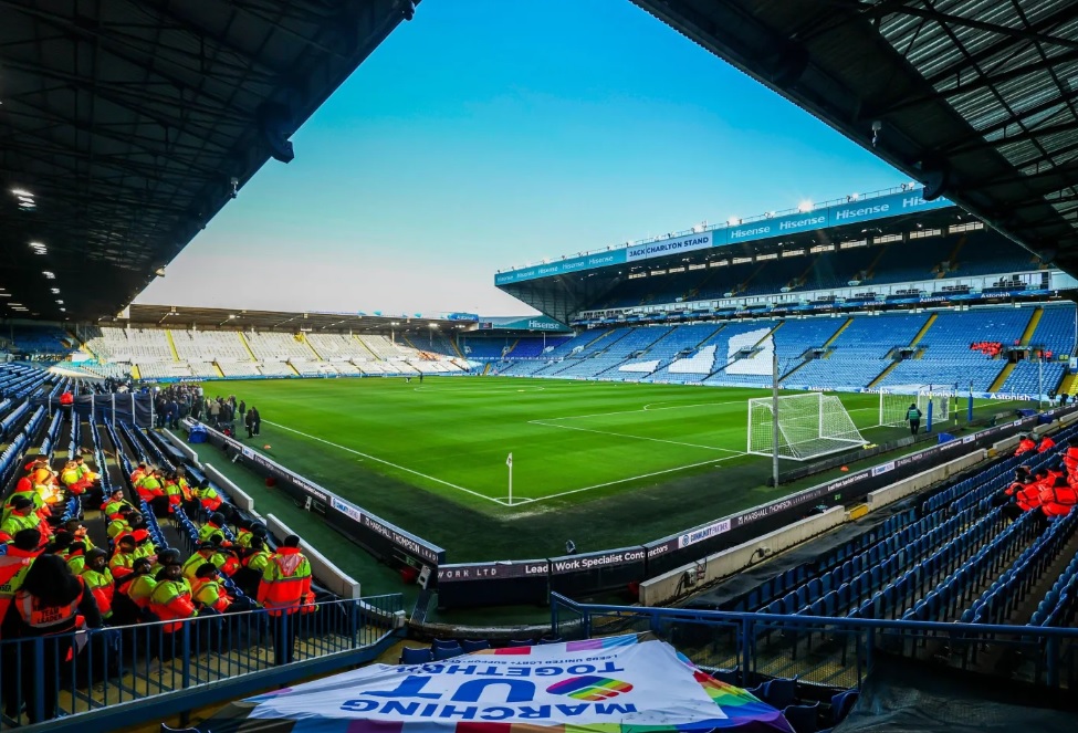 Θρήνος στο «Έλαντ Ρόουντ», πέθανε οπαδός στις εξέδρες πριν το Λιντς – Μαν.Γιουνάιτεντ… Θρήνος στο «Έλαντ Ρόουντ», πέθανε οπαδός στις εξέδρες πριν το Λιντς – Μαν.Γιουνάιτεντ…