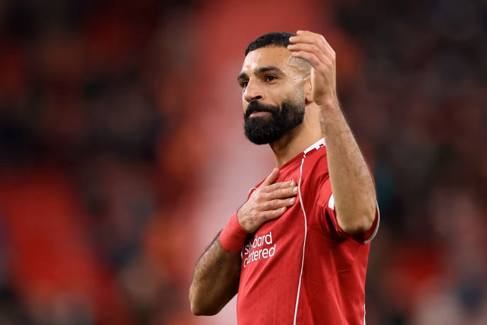 Αν ήταν το τελευταίο ματς του Σαλάχ με τη Λίβερπουλ, τότε έφυγε όπως του αρμόζει, στο γήπεδο με χειροκρότημα, και όχι στην εξέδρα! Αν ήταν το τελευταίο ματς του Σαλάχ με τη Λίβερπουλ, τότε έφυγε όπως του αρμόζει, στο γήπεδο με χειροκρότημα, και όχι στην εξέδρα!