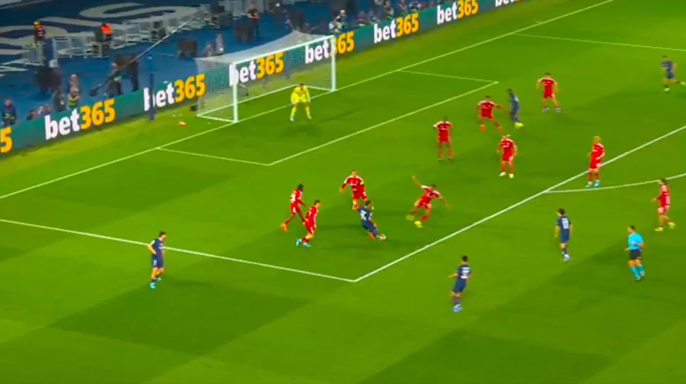 Ατυχία για τη Λίβερπουλ, δέχθηκε γκολ... από το πουθενά, στην πρώτη καλή φάση του ματς με την Παρί (vid) Ατυχία για τη Λίβερπουλ, δέχθηκε γκολ... από το πουθενά, στην πρώτη καλή φάση του ματς με την Παρί (vid)