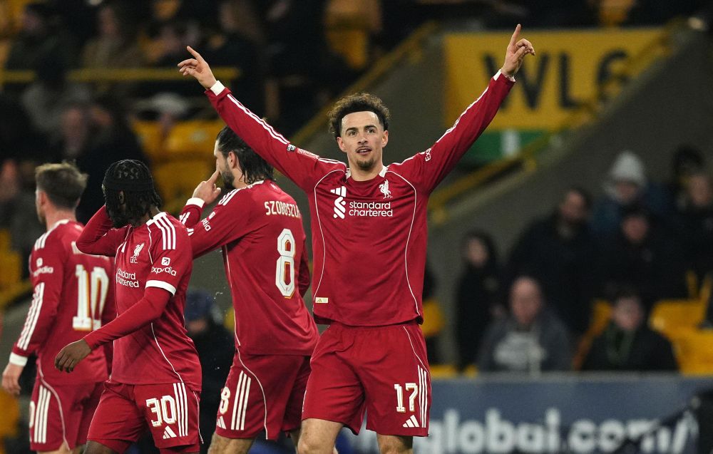 � ��������� ����... �������� ��� ��� ���� ��� Premier League ��� ������� ��� ������������ ��� FA Cup!