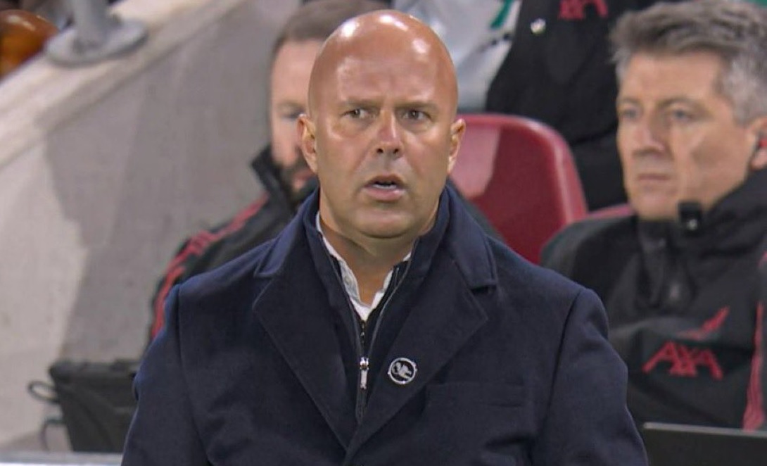 Τα… αχαρτογράφητα νερά στα οποία «κολυμπάει» ο Σλοτ στη Λίβερπουλ Τα… αχαρτογράφητα νερά στα οποία «κολυμπάει» ο Σλοτ στη Λίβερπουλ