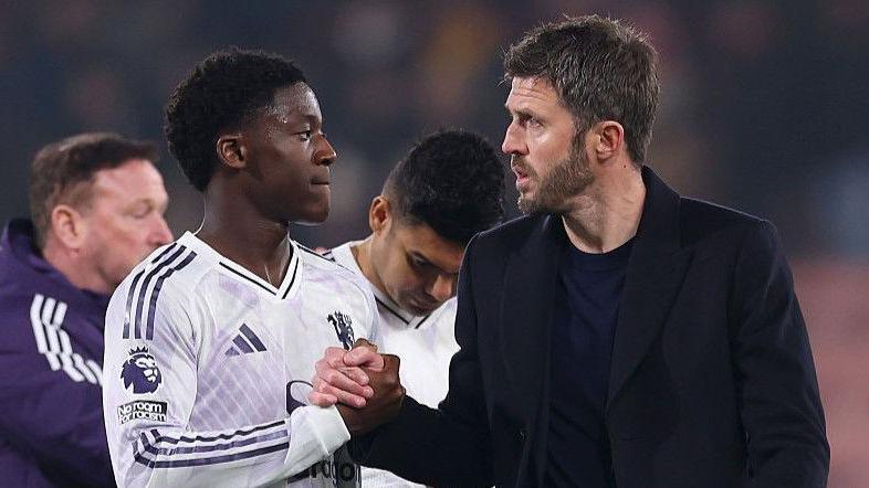 «Είμαστε σε πολύ καλό δρόμο»: Μίλησε ο Κάρικ, πολύ κοντά στην ανανέωση με τη Γιουνάιτεντ ο Μέινου! «Είμαστε σε πολύ καλό δρόμο»: Μίλησε ο Κάρικ, πολύ κοντά στην ανανέωση με τη Γιουνάιτεντ ο Μέινου!