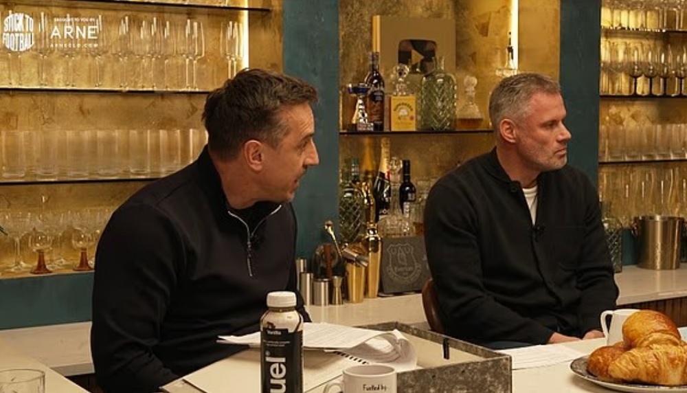 Ο Νέβιλ έμεινε άναυδος μαθαίνοντας για το συμβόλαιο του Ρούνεϊ και τα 10πλάσια χρήματα! Ο Νέβιλ έμεινε άναυδος μαθαίνοντας για το συμβόλαιο του Ρούνεϊ και τα 10πλάσια χρήματα!