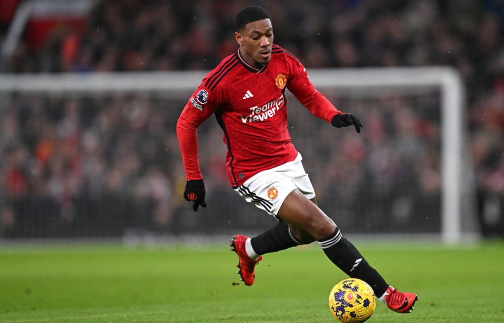 Επική αντίδραση από τον Κιν, όταν άκουσε τον Σόλσκιερ να μιλά με ωραία λόγια για τον Μαρσιάλ! Επική αντίδραση από τον Κιν, όταν άκουσε τον Σόλσκιερ να μιλά με ωραία λόγια για τον Μαρσιάλ!