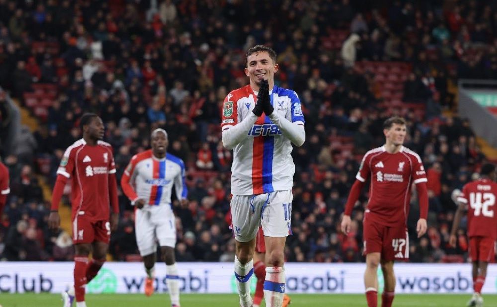 «Έπρεπε να ζητήσω μία συγγνώμη...»: Ο Πίνο «εξήγησε» τον πανηγυρισμό του στο Anfield! «Έπρεπε να ζητήσω μία συγγνώμη...»: Ο Πίνο «εξήγησε» τον πανηγυρισμό του στο Anfield!