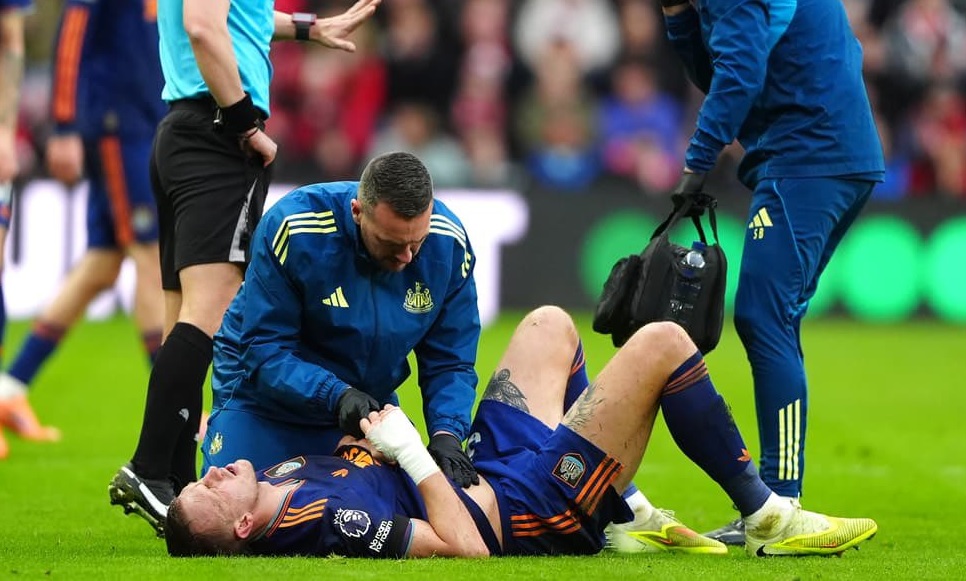 Στο νοσοκομείο με πρόβλημα στις ανάσες ο Μπερν! Στο νοσοκομείο με πρόβλημα στις ανάσες ο Μπερν!