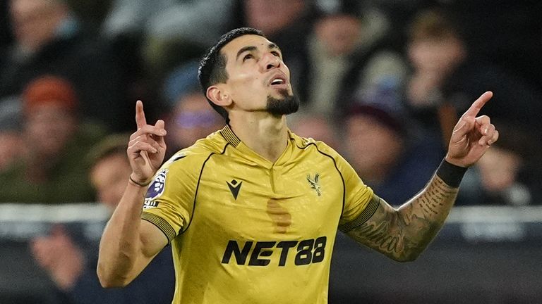 Απόδραση από το «Τερφ Μουρ» για την Κρίσταλ Πάλας – «Βύθισε» κι άλλο τη Γουλβς η Νότιγχαμ Φόρεστ! Απόδραση από το «Τερφ Μουρ» για την Κρίσταλ Πάλας – «Βύθισε» κι άλλο τη Γουλβς η Νότιγχαμ Φόρεστ!