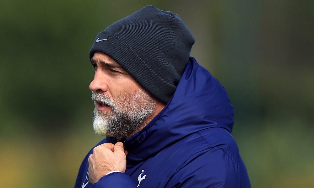 «Ωρολογιακή οικονομική βόμβα οι απολύσεις»: Η χαοτική κατάσταση στην Αγγλία με τους προπονητές «Ωρολογιακή οικονομική βόμβα οι απολύσεις»: Η χαοτική κατάσταση στην Αγγλία με τους προπονητές