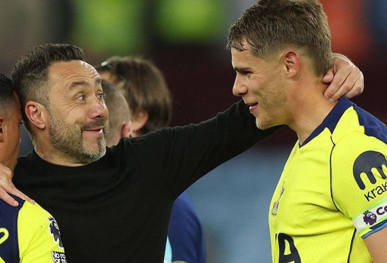 Ο Φαν ντε Φεν προειδοποιεί τους αντιπάλους της Τότεναμ: «Φέτος θα παίζουμε ποδόσφαιρο...! Ο Φαν ντε Φεν προειδοποιεί τους αντιπάλους της Τότεναμ: «Φέτος θα παίζουμε ποδόσφαιρο...!