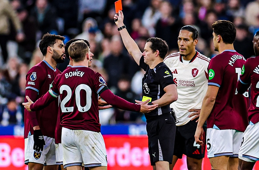 «Προσπαθούσε να δεχθεί την κόκκινη κάρτα;»: Η ανόητη κίνηση του Πακετά που δίνει νέες… αφορμές! «Προσπαθούσε να δεχθεί την κόκκινη κάρτα;»: Η ανόητη κίνηση του Πακετά που δίνει νέες… αφορμές!